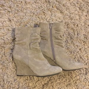 Wedge boots